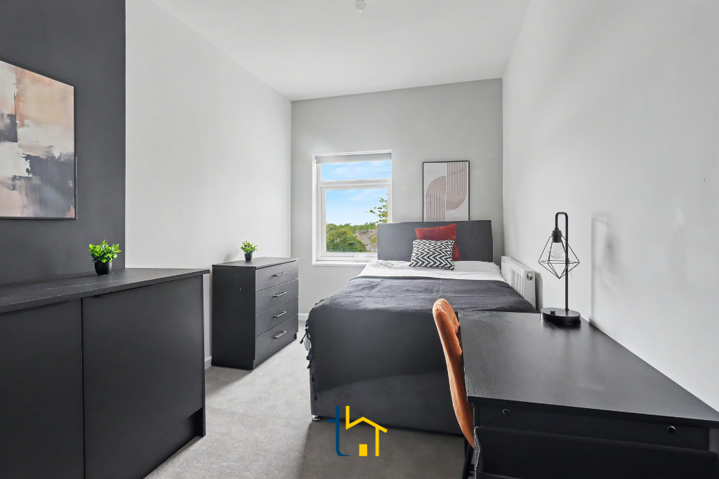 Property photo 2 of 5