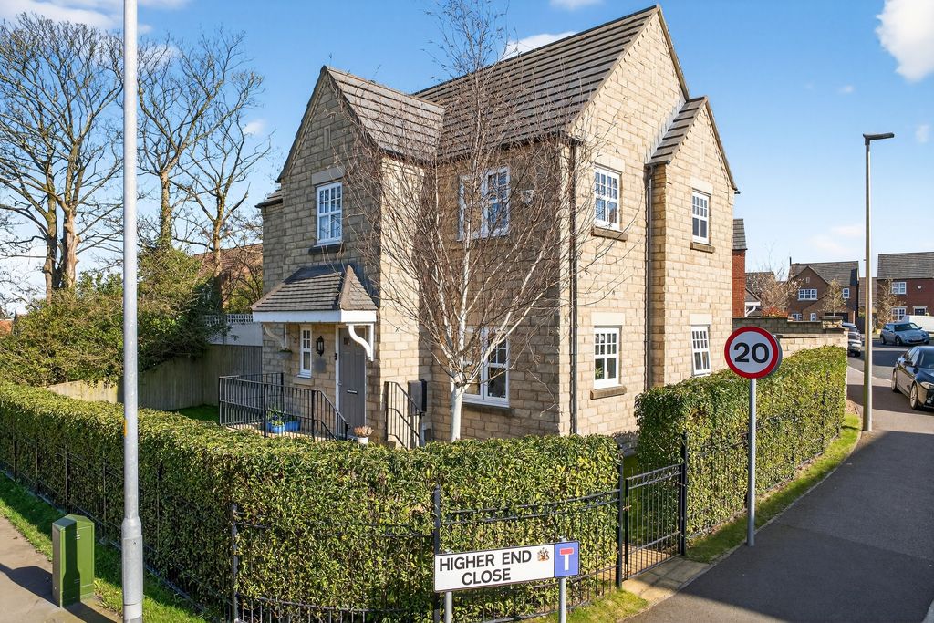 Property photo 1 of 24