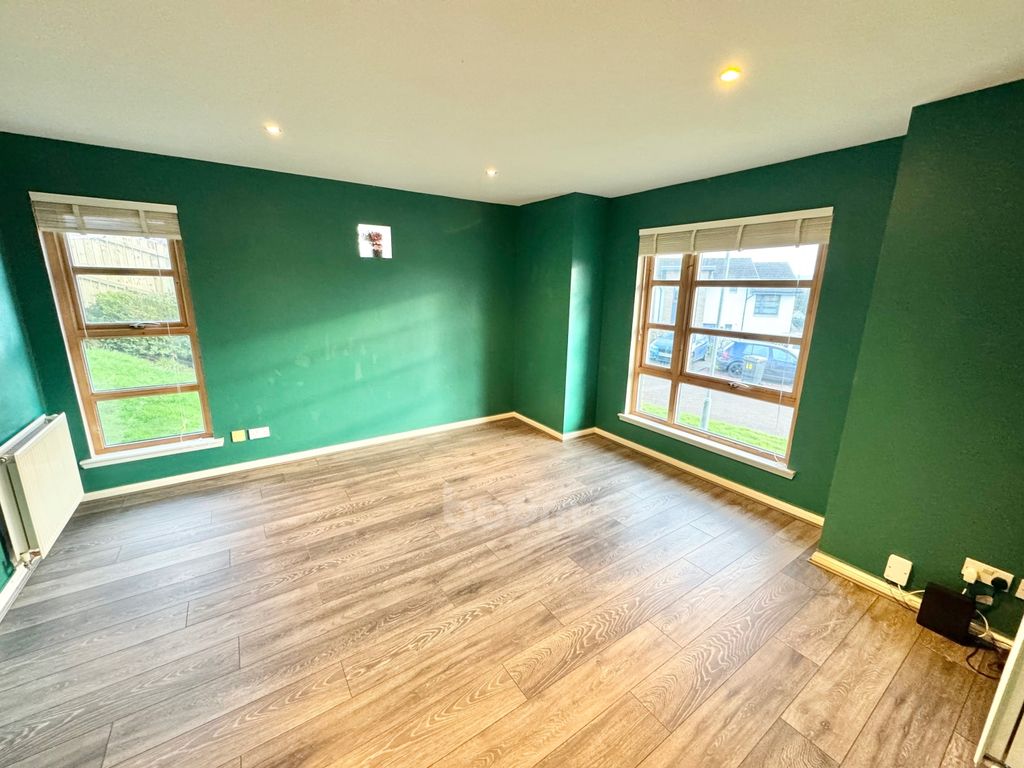 Property photo 3 of 33 Img_6291