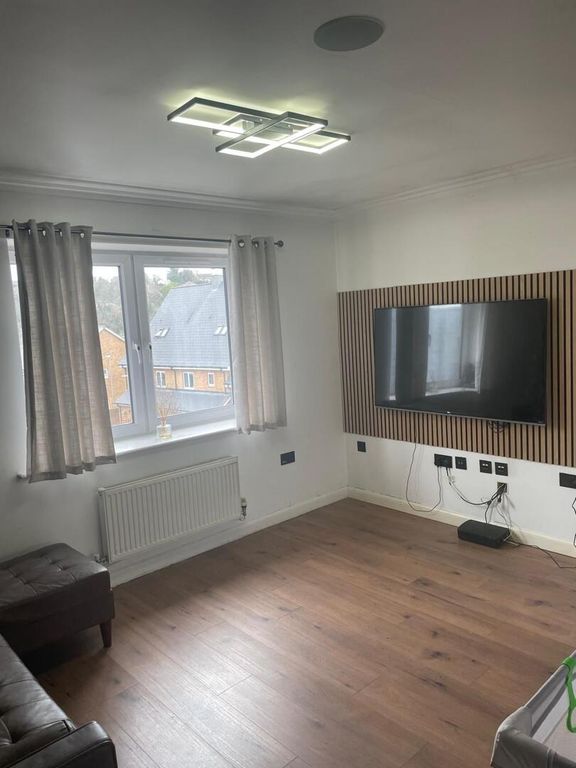 Property photo 2 of 6 Living Room