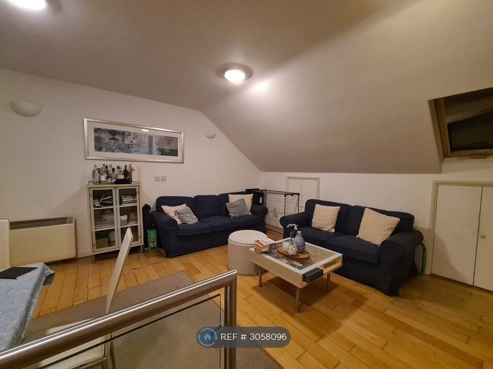 Property photo 3 of 8