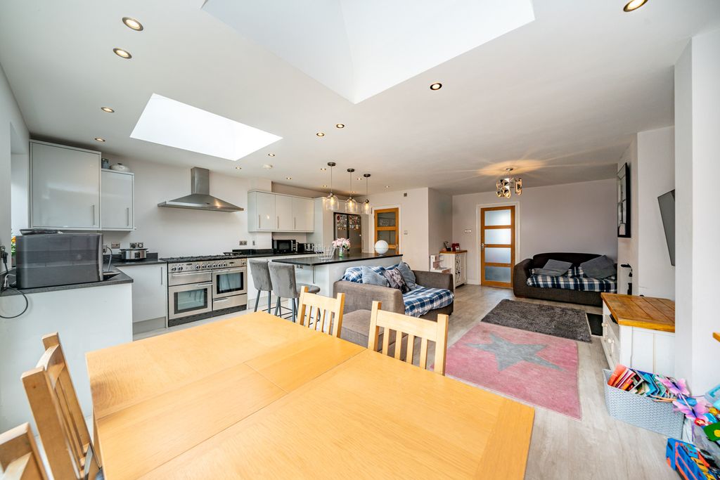 Property photo 3 of 15 56-Seaton-Road-9375
