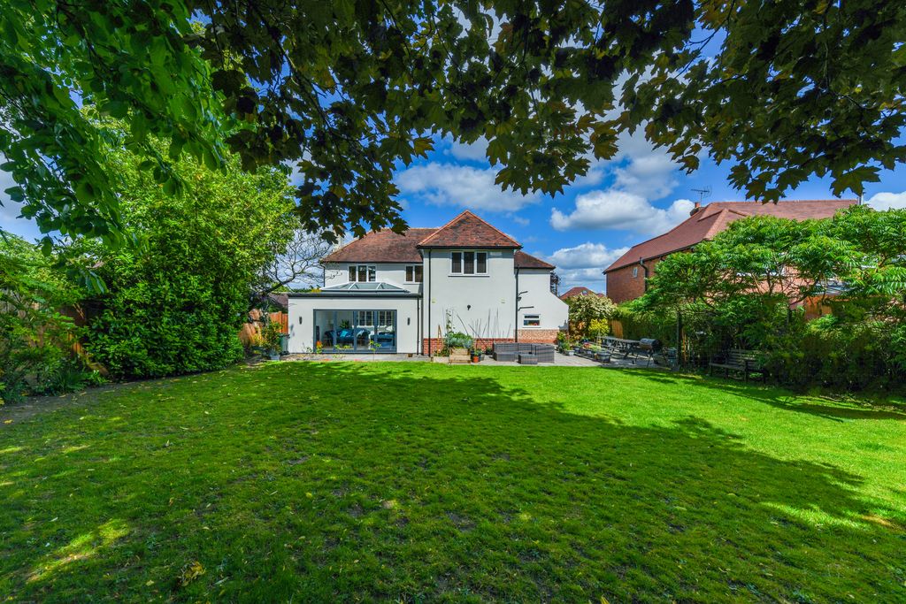 Property photo 1 of 29