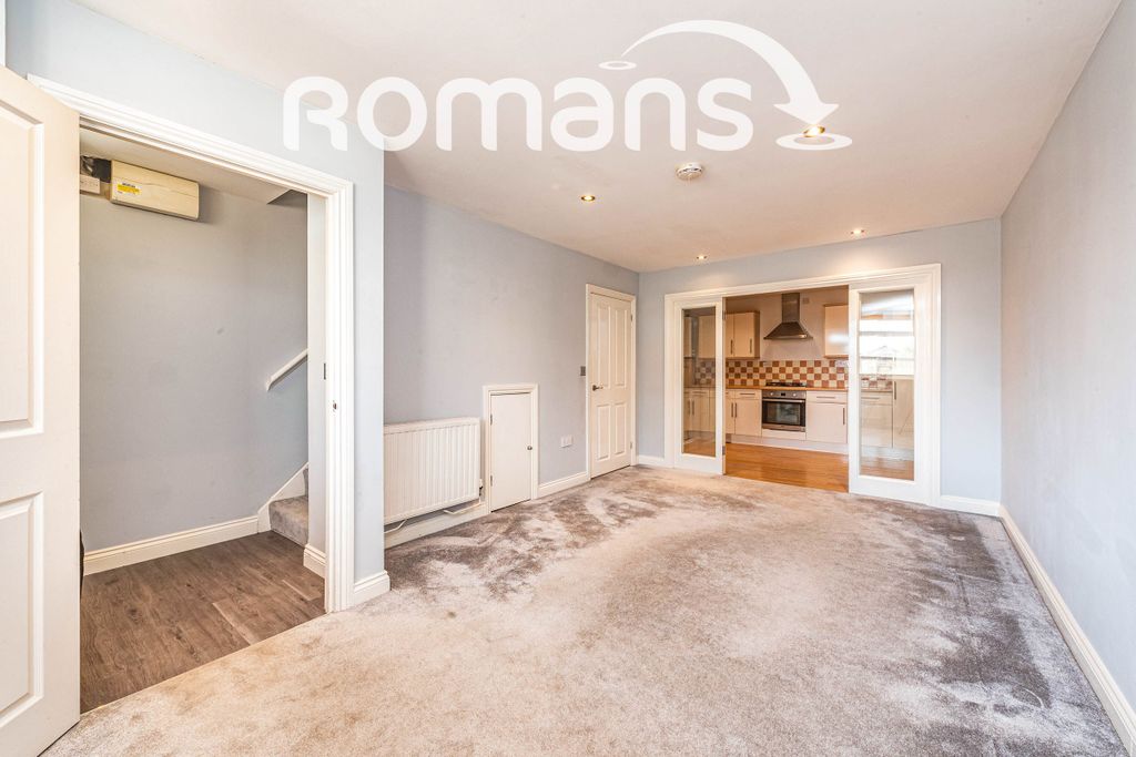 Property photo 2 of 9 212c80A2-E206-ee11-8