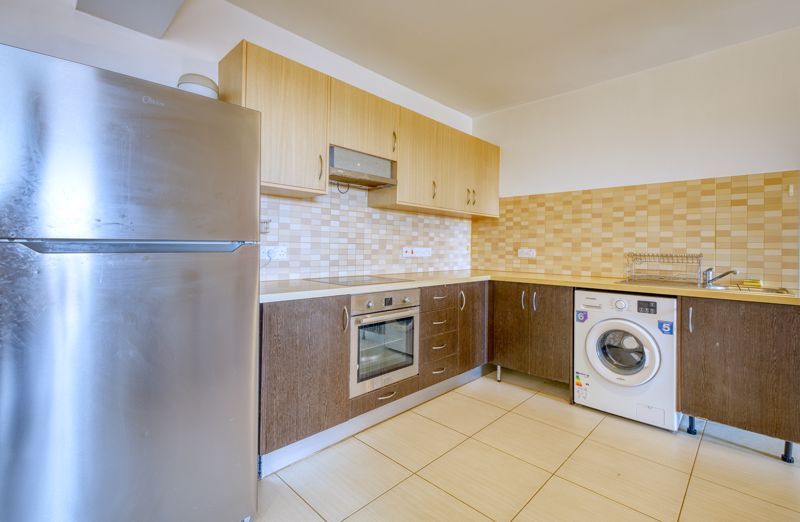 Property photo 2 of 16 Kitchen