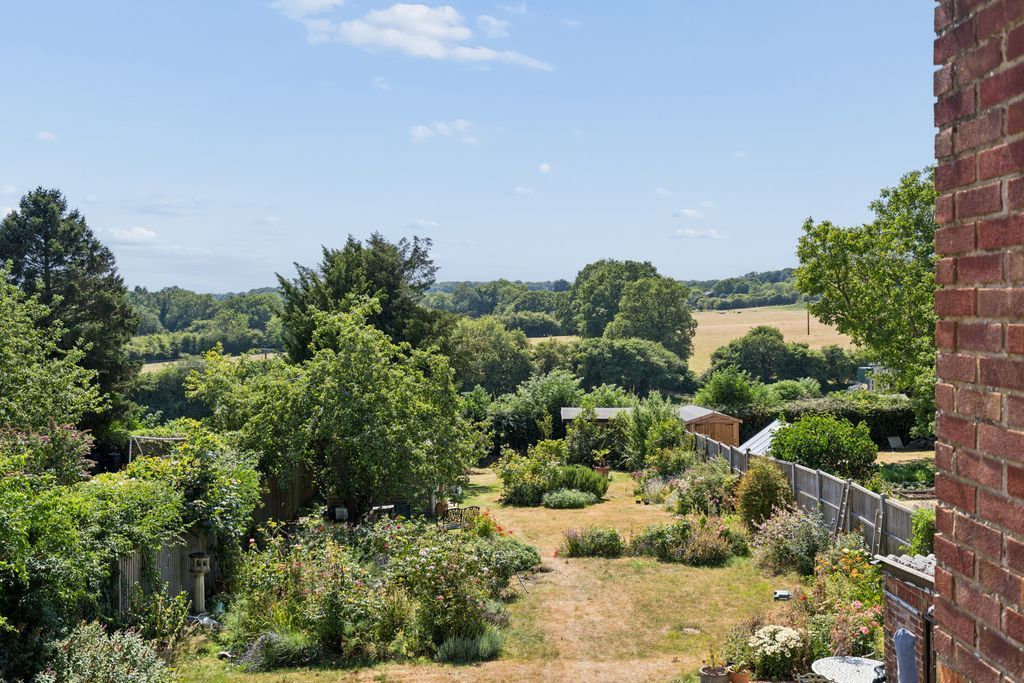 Property photo 2 of 16 Photo 17