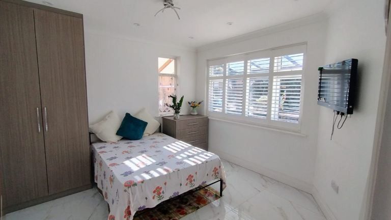 Property photo 1 of 3