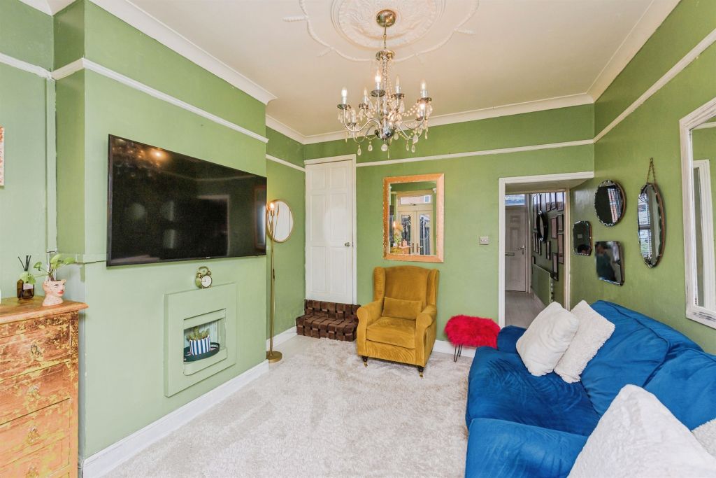 Property photo 2 of 17