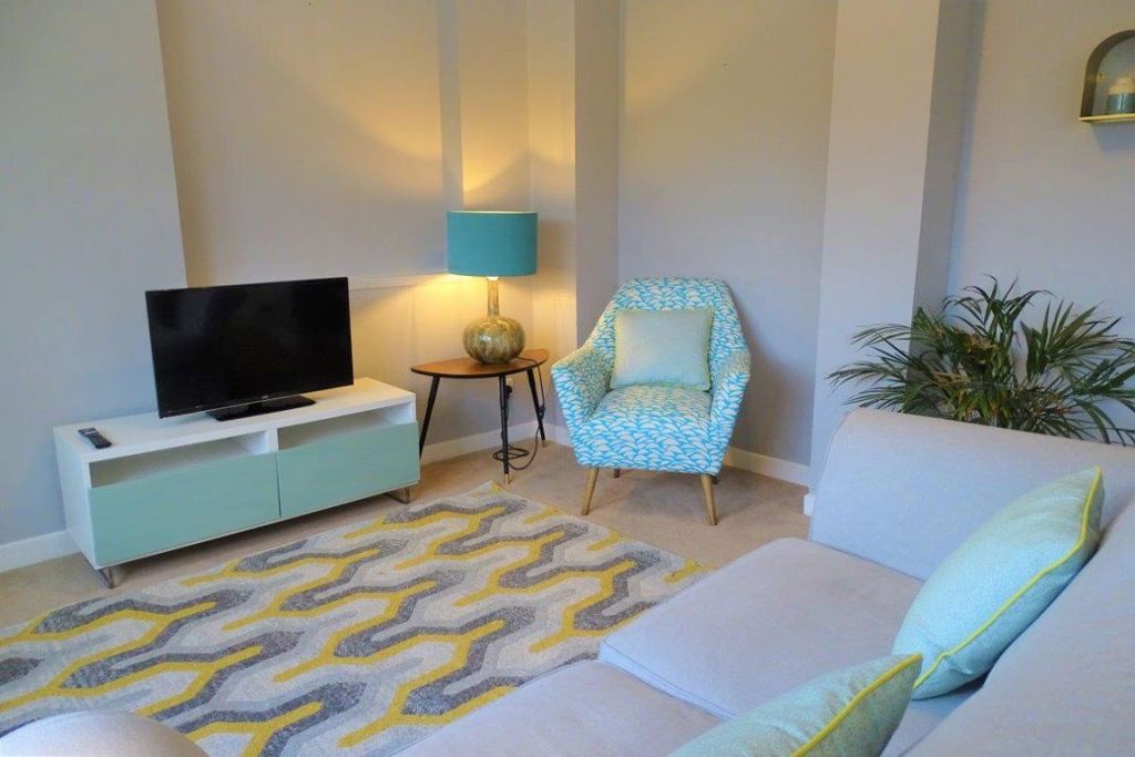 Property photo 3 of 13