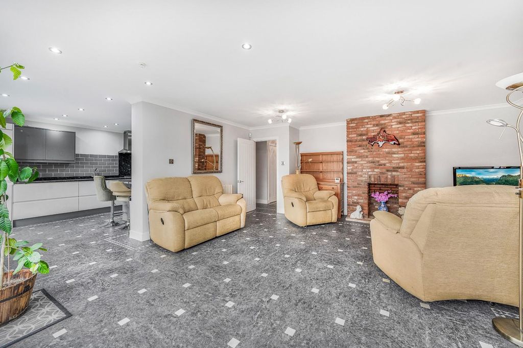 Property photo 2 of 15 Living Room