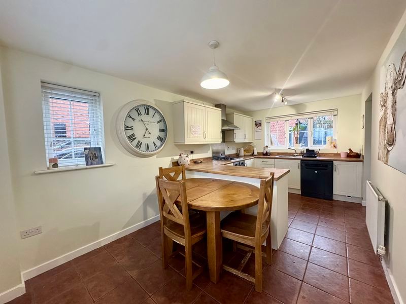 Property photo 3 of 18 Photo 3