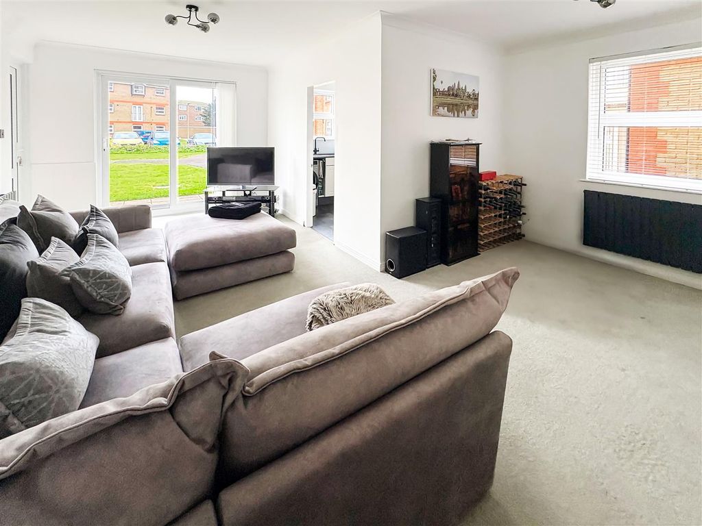 Property photo 2 of 12 Image00016.Jpg