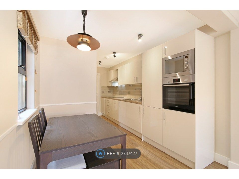 Property photo 2 of 19 Seating For 6