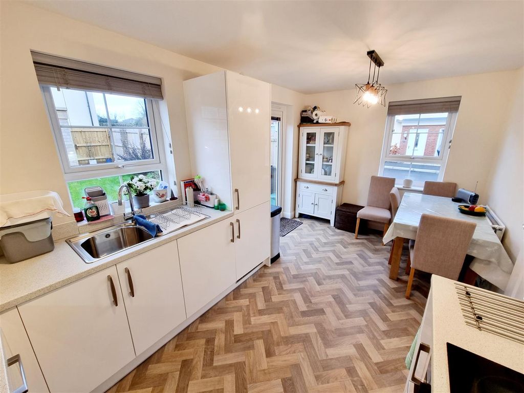 Property photo 2 of 16 Kitchen &amp; Dining.Jpg