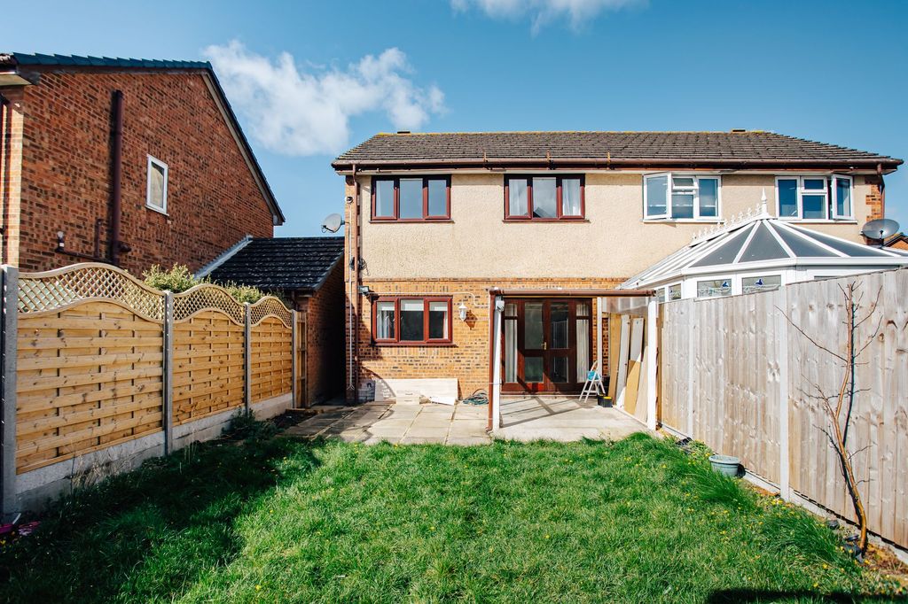 Property photo 2 of 16