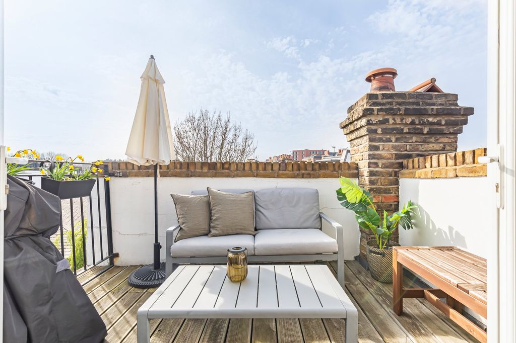 Property photo 3 of 9 Picture No. 04