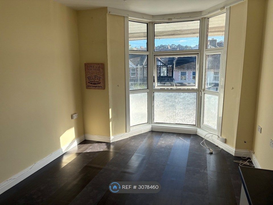 Property photo 1 of 7 Lounge