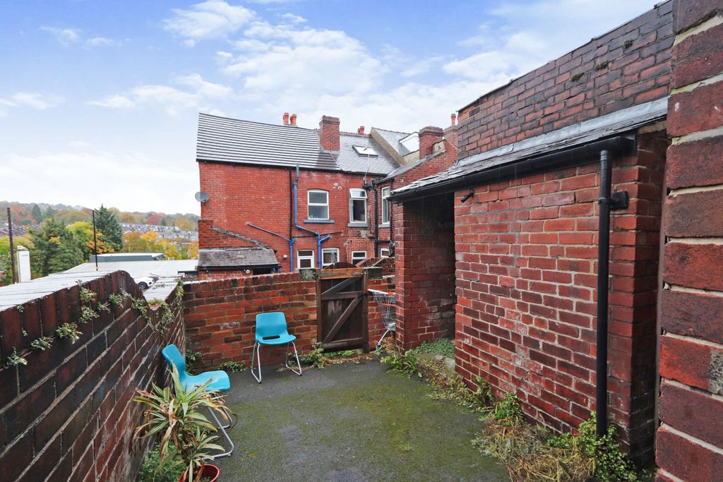 Property photo 3 of 11 Photography