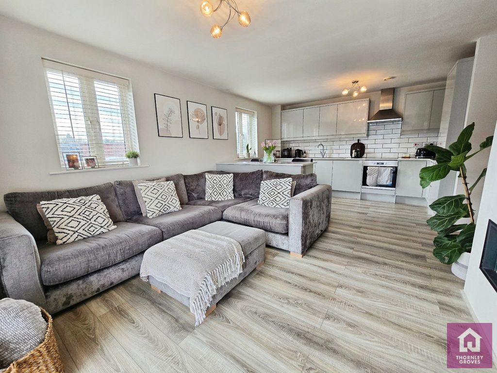 Property photo 2 of 10 Picture No. 07