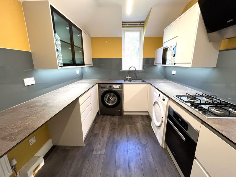 Property photo 3 of 17 Photo 27