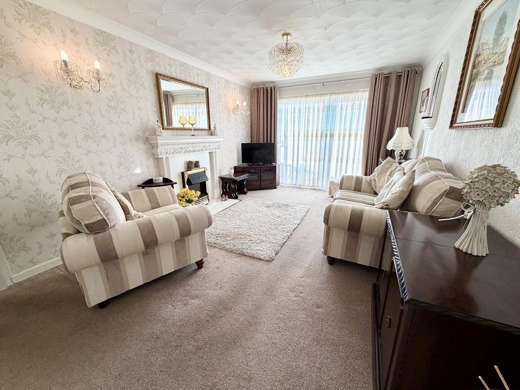 Property photo 3 of 22 Living Room