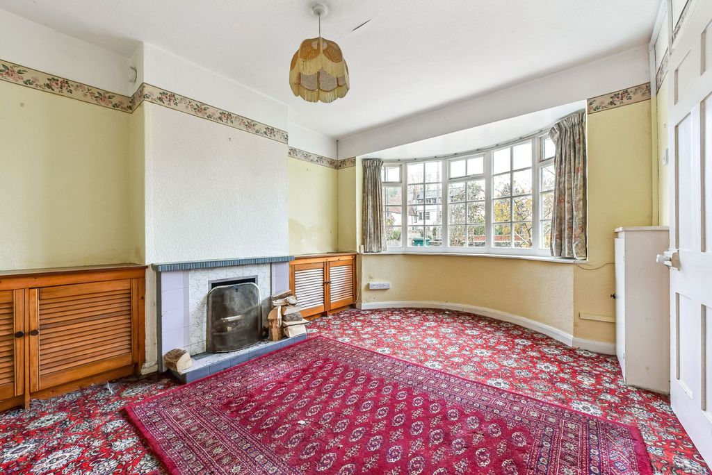 Property photo 2 of 18