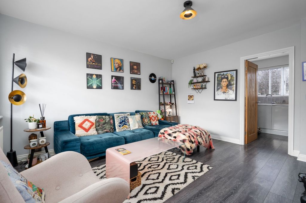 Property photo 2 of 12 Picture No. 02