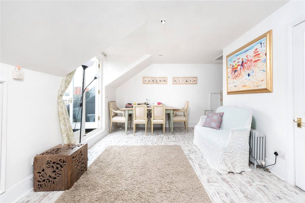 Property photo 3 of 12 Picture No. 05