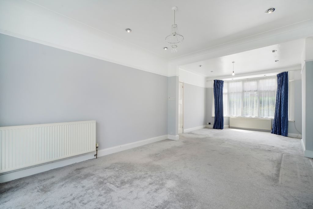 Property photo 3 of 15 62 Springfield Gardens - Xpcjt40Vdmnjeaikphtj