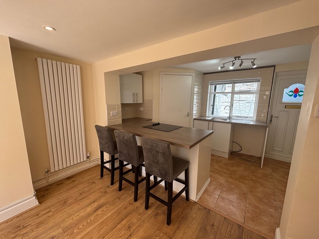 Property photo 3 of 8 Dining Room