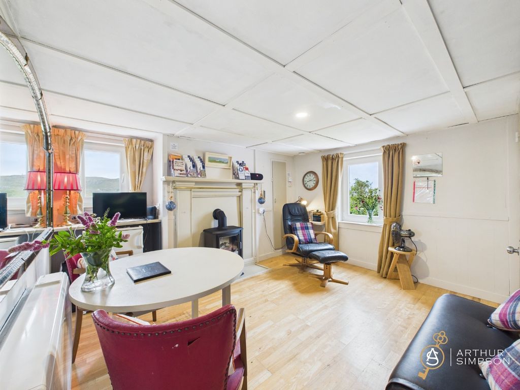 Property photo 2 of 31 4436673