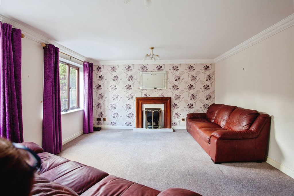 Property photo 3 of 22