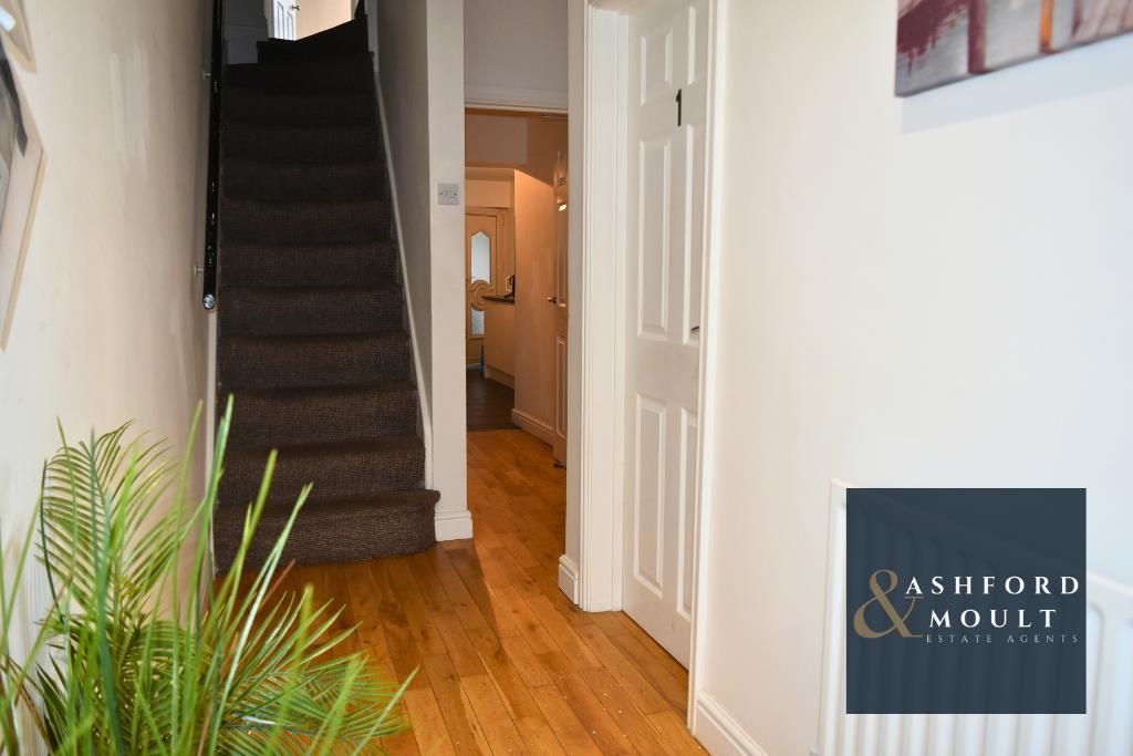 Property photo 2 of 10 Photo Editor For Marketing  (34).Png