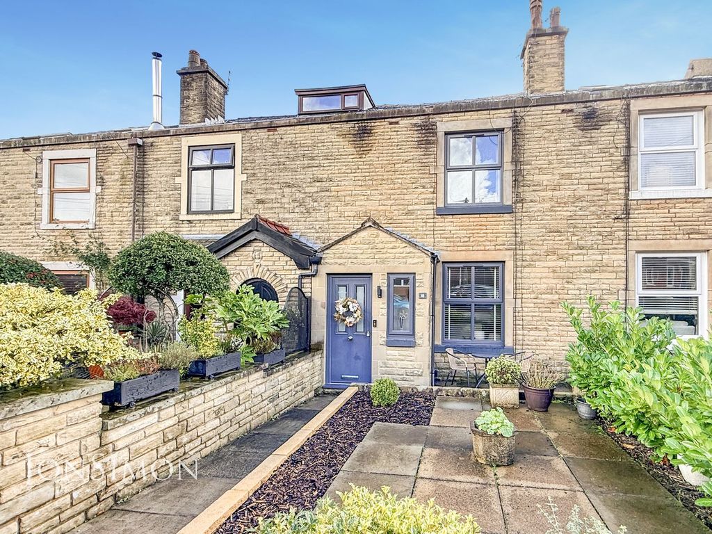 Property photo 1 of 31