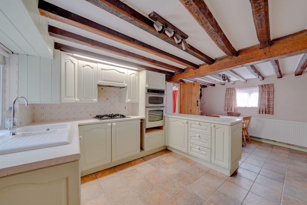Property photo 3 of 22 4491613