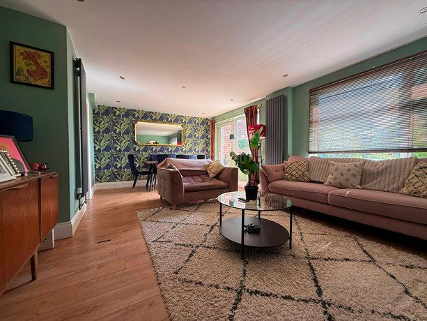 Property photo 3 of 15 Lounge/Diner