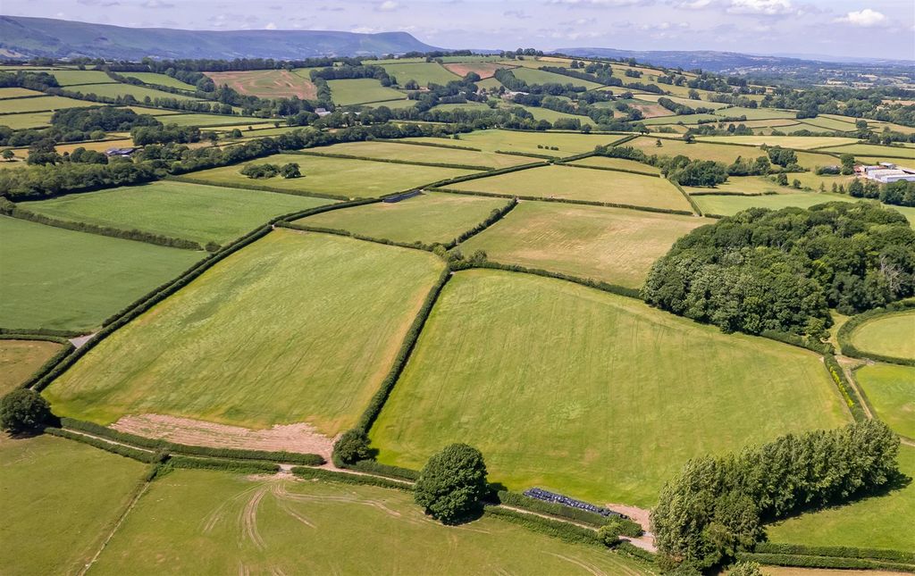 Property photo 3 of 23 Dji_0668-2.Jpg