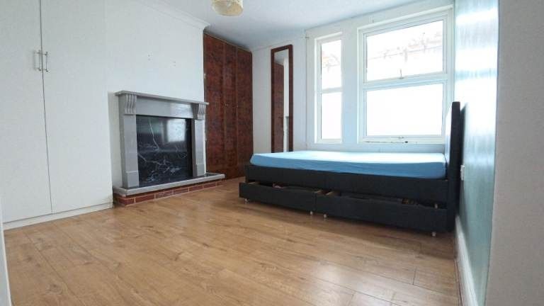 Property photo 3 of 4