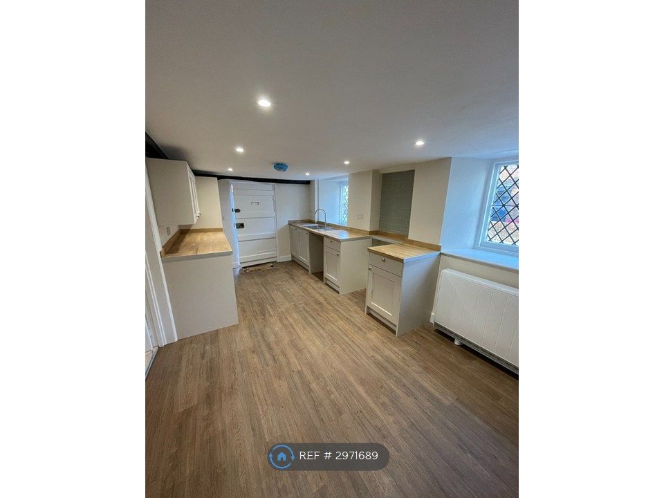 Property photo 3 of 10 Kitchen/Diner