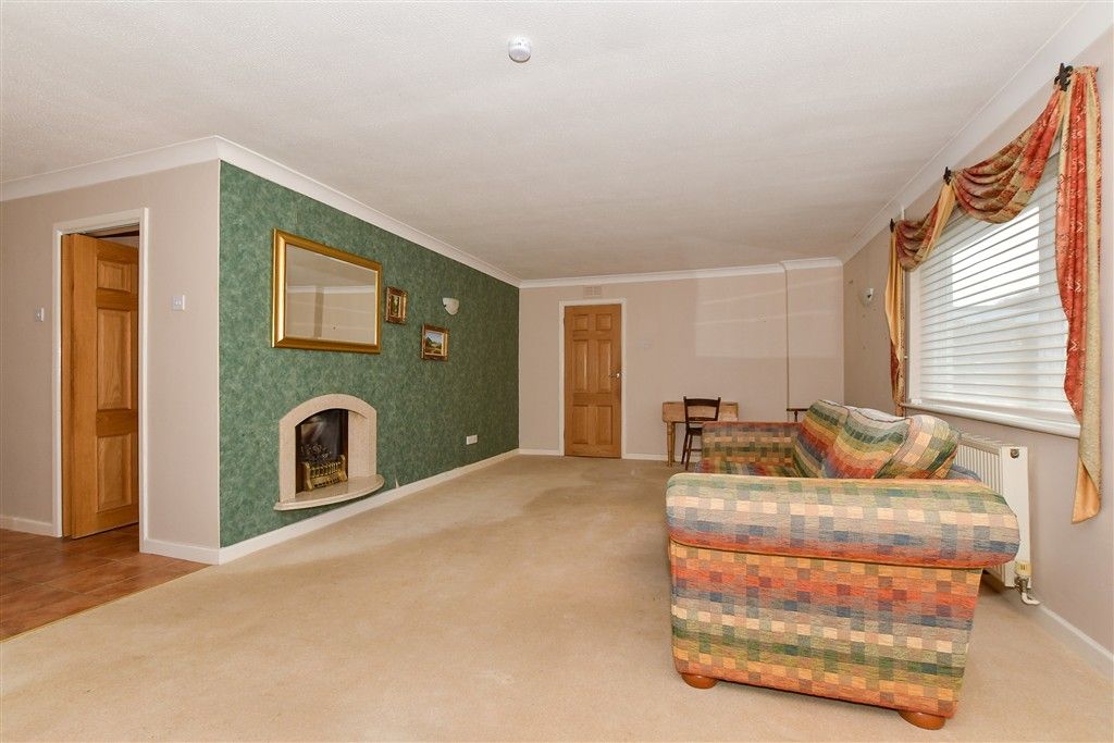 Property photo 1 of 15 Lounge/Dining Room