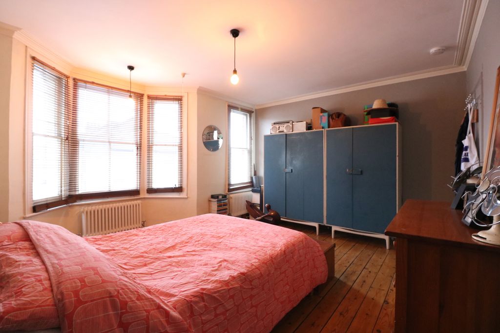 Property photo 2 of 26