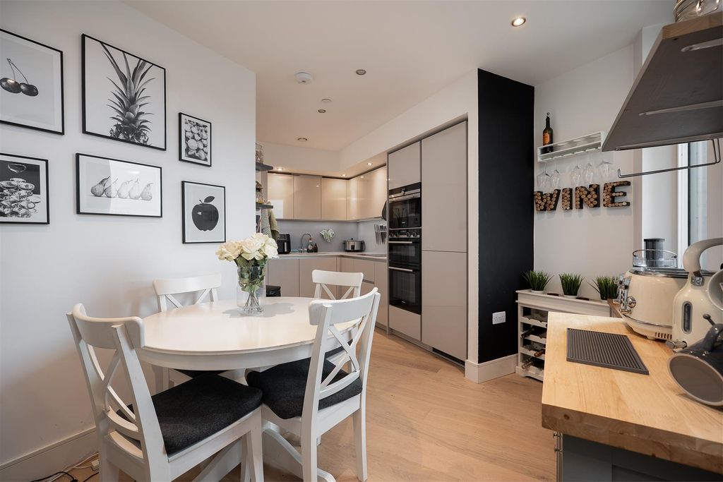 Property photo 3 of 18 Open Plan Living Area