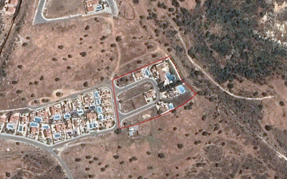 Property photo 1 of 1