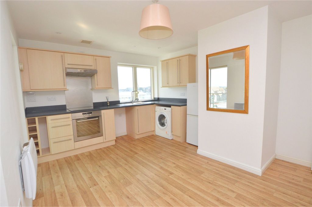 Property photo 3 of 15 Picture No. 33