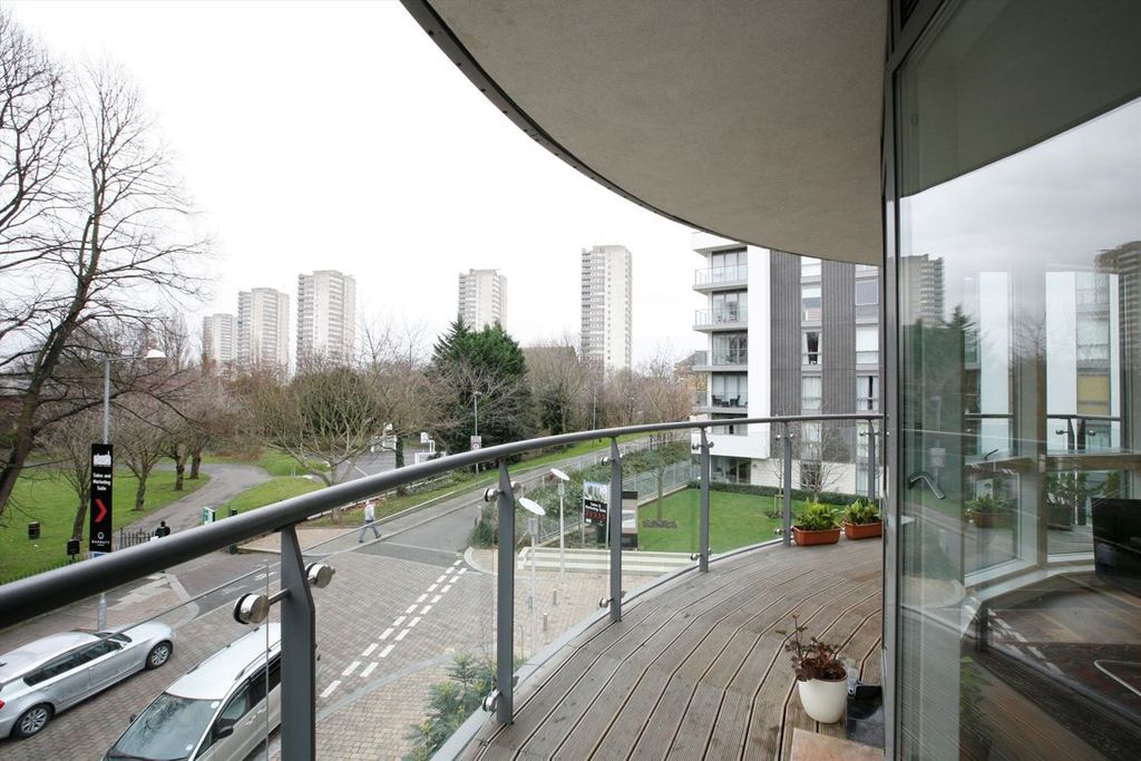 Property photo 2 of 7