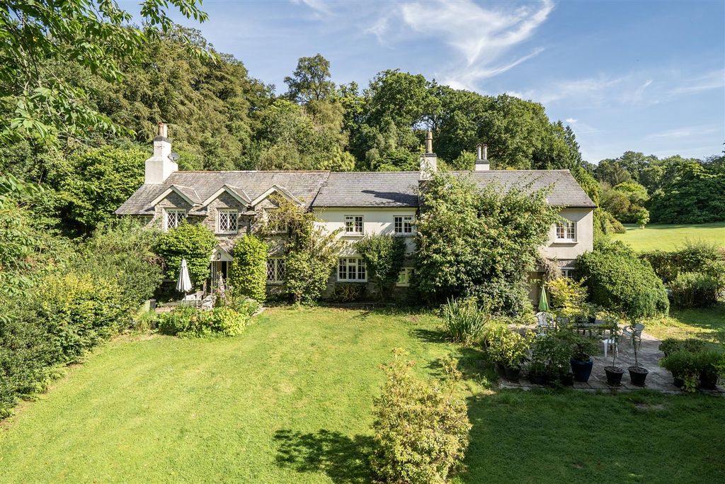 Property photo 1 of 39