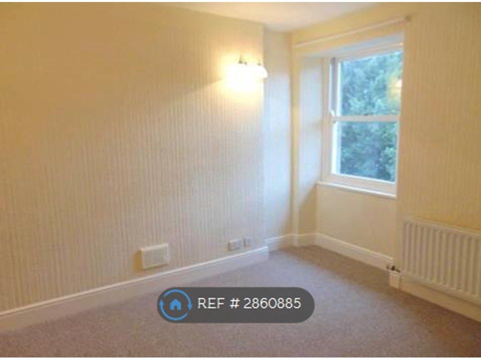 Property photo 2 of 7 Lounge