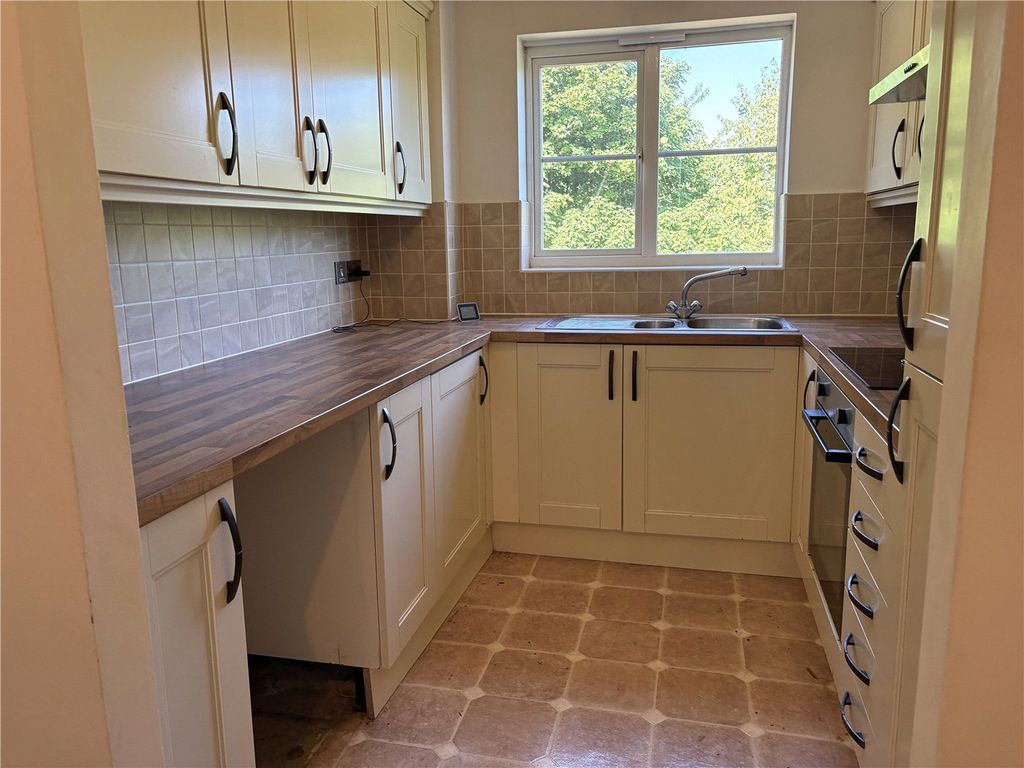 Property photo 3 of 15 Picture No. 01