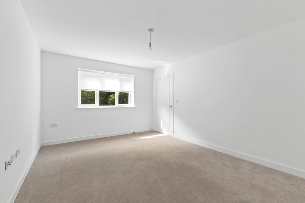 Property photo 3 of 10 Photo