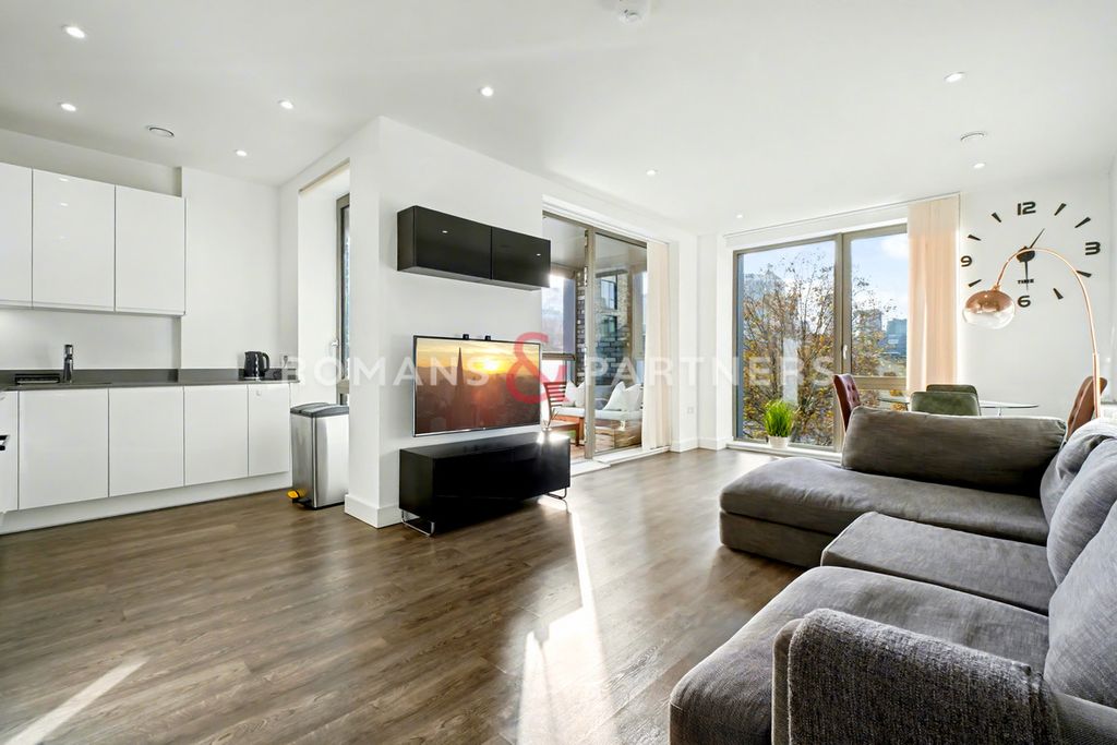 Property photo 1 of 12